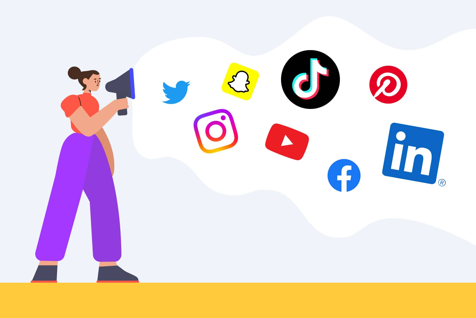 Illustration d'une femme tenant un haut parleur avec les logos d'instagram, twitter, linkedin, snapchat, Instragram, Youtube, Facebook et Pinterest